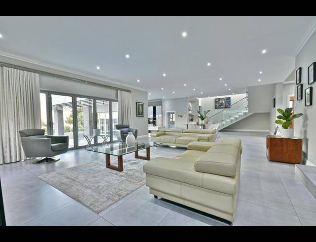 4 BEDROOM HOUSE FOR SALE IN EYE OF AFRICA